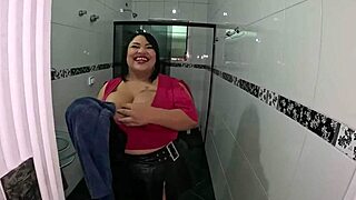uma gigante gostosa apronta na mansao a peituda bbw