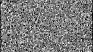 accident nud Tomb Raider în public în aer liber