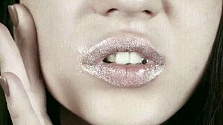 Just a simple lips fetish video with a cute babe 😘