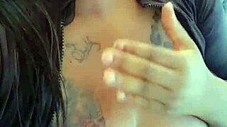 Blackvelvet gets caught masturbating her pussy to orgasm 😏