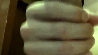 I Masturbate Richly with Intense Pleasure