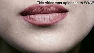 Just a simple lips fetish video with a cute babe 😘