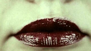 Just a simple lips fetish video with a cute babe 😘