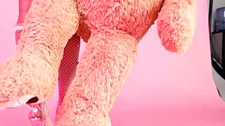 i'm a big tits petite brunette showcasing my sexy body in lingerie with tattoos