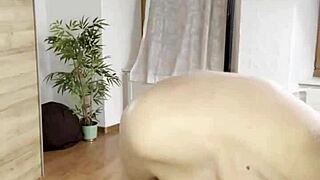 Hey, wanna see me flex naked like Miss Daisy Diamond?