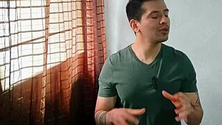 mature man penetrated by bisexual taxi driver