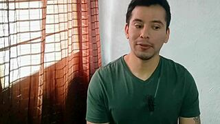 mature man penetrated by bisexual taxi driver