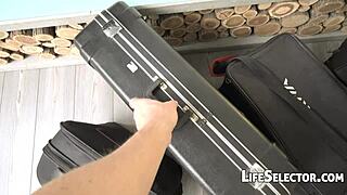 Boss Rachele Richey In Interactive Sex With Cumshot And Facial.