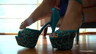 Young Interracial Couple Never Wears Panties On High Heels!