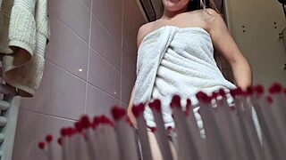 mah santos masturbating her pussy on youtube