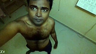 Mayanmandev shows shaved nude look