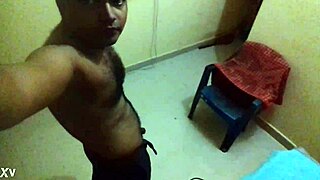 Mayanmandev shows shaved nude look