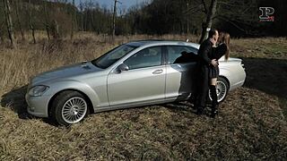 Piya Bhabhi's Secret Car Fuck Caught on MMS by Boyfriend