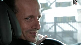 Piya Bhabhi's Secret Car Fuck Caught on MMS by Boyfriend