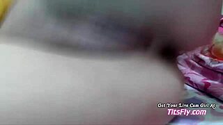 Hey, hot pussy cam girl fucking live on webcam