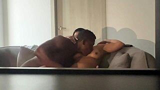 Orgasm while they eat my pussy -amateur couple- nysdel