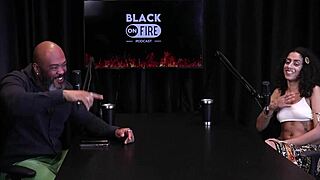 Safada Mostra as Tatuagens nos Peitos Depois de Falar que Valoriza Suas Pequenas Conquistas Gosta de Enfiar o Dedo no Cu de Tapas Pe Refere Boquete - Bibi Hourani Watch on Sheer Red