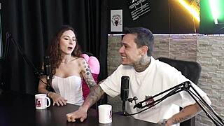 Gostosa Shows Breasts After Spanking Fetish, Anal Sex With Defecation - Jujube Delícia Sheer Red