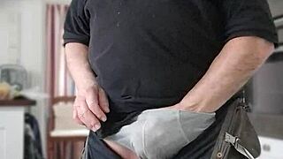 Chris Old Man Strip And Diry Talkdirty