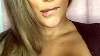 wow, check out these huge tits 😍 so bouncy and fun