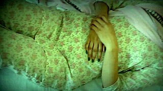 Punjabi Pakistani granny's pussy got fucked hard.