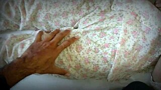 Punjabi Pakistani granny's pussy got fucked hard.