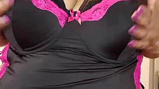 Big beautiful sexy bbw amateur shows off her curves