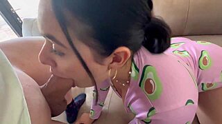 si veo una polla, no puedo resistir llevarmela a la boca