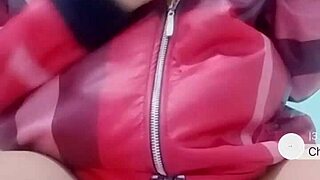 Teen 18+ Vietnamese girl masturbates with cucumber in casual homemade scene