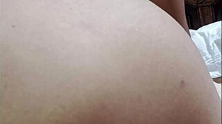 25-Year-Old Stepmother with Huge Ass Searches for Someone to Fuck