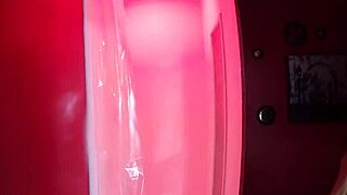 Hot Kendra Cole Gets Sexy Shower