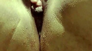 I arrived very tired from work and feel like masturbating until I cum in spurts