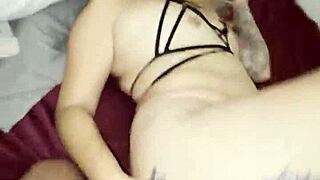 Amateur Latina Receives Creampie in Tight Pussy