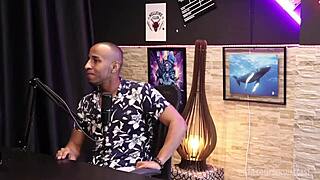 Cesur Latina Büyük Siyah Sike Yoğun Sakso Çekiyor