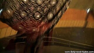 Bollywood Girl Nude in Solo Milf Scene for You