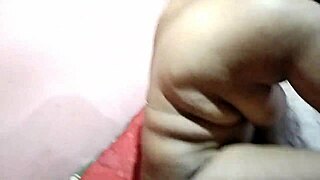 Desi indian girl enjoys first time with friend in homemade setting