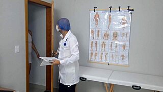 Married woman shows ass at gynecologist