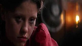 Pearl, are you falling for that big scarecrow dick again? It's so huge!