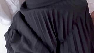 Em Gái Vặn Phòng Lồn Hồng Ẩm Ớt