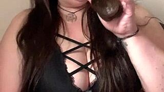 kandy kane in amateur homemade housewife scene