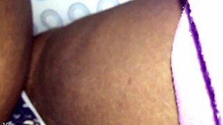 My girlfriend kia tight with tattoo during massage session