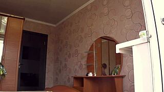 neighbor spies on chubby milf through the window 😏