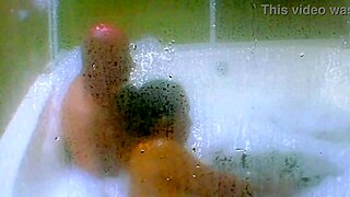 i'm cummin into my jacuzzi with agarabas and olpr, it's so hot