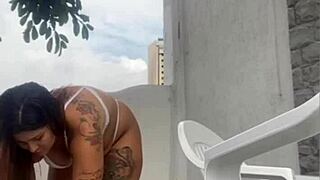 estamos se exibindo pros pedreiros da casa da frente agora essa obra n�o vai acabar nunca?