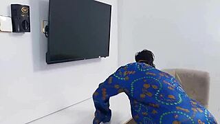 Husband Caught Fucking Maid In Sitting Room Outdoor Cumshot!