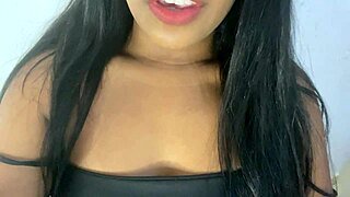 i'm pretinha safada, let's cum with my handjobs in goiania