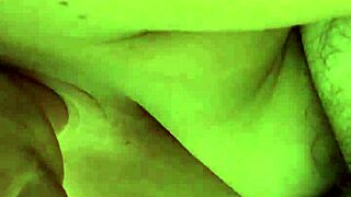 Hun skriger: Jeg kan ikke stoppe med at suge denne pik!