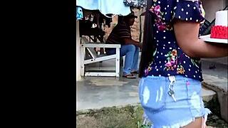 Watch this morena tease with oral skills?