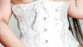 leggings cameltoe milf masturbates