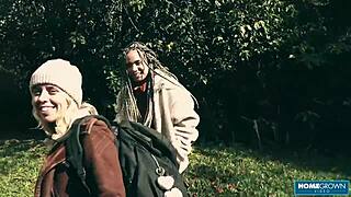 Scarlett Taylor And Naomi Boldly Feast On Huge Dick In Group Fetish